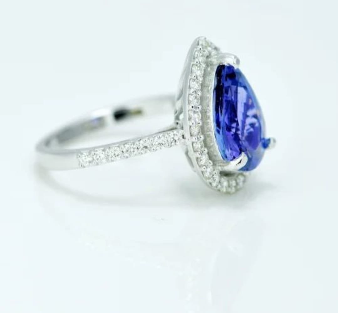 14k White Gold 3.14 Carat Tanzanite Ring