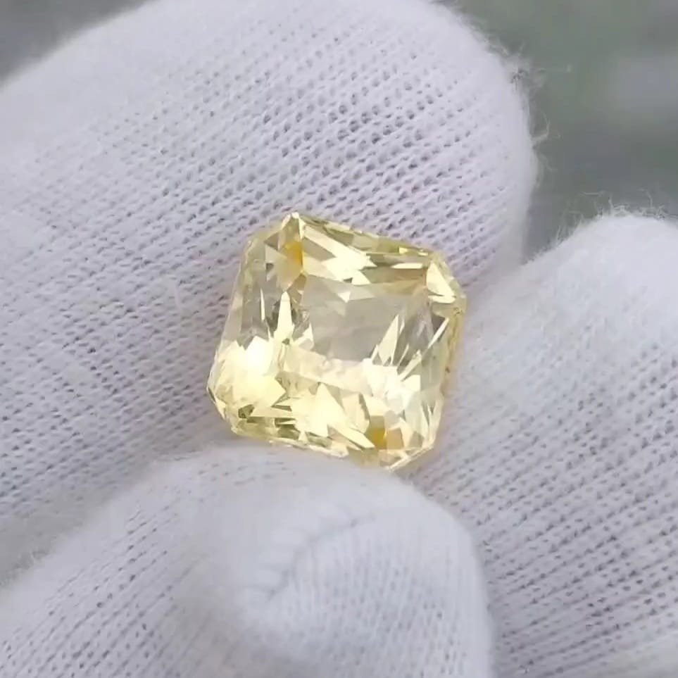 Natural Yellow Sapphire 11.13 Carat 