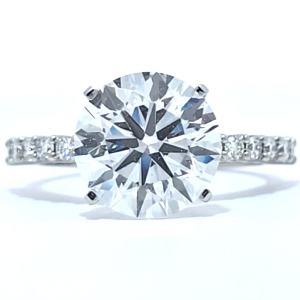 Ring Platinum - 4.27ct. tw. Diamond (Lab-grown) - Diamond - E,VS1