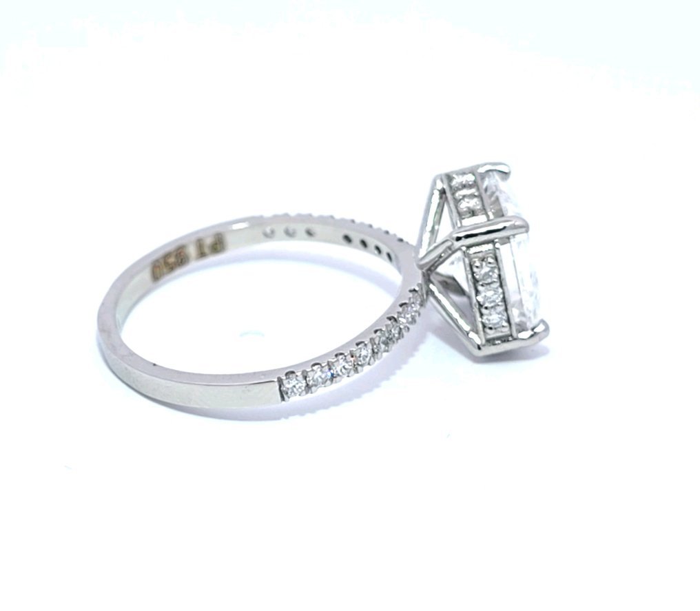 Ring Platinum - 3.42ct. tw. Diamond (Lab-grown) - Diamond - D, VS1