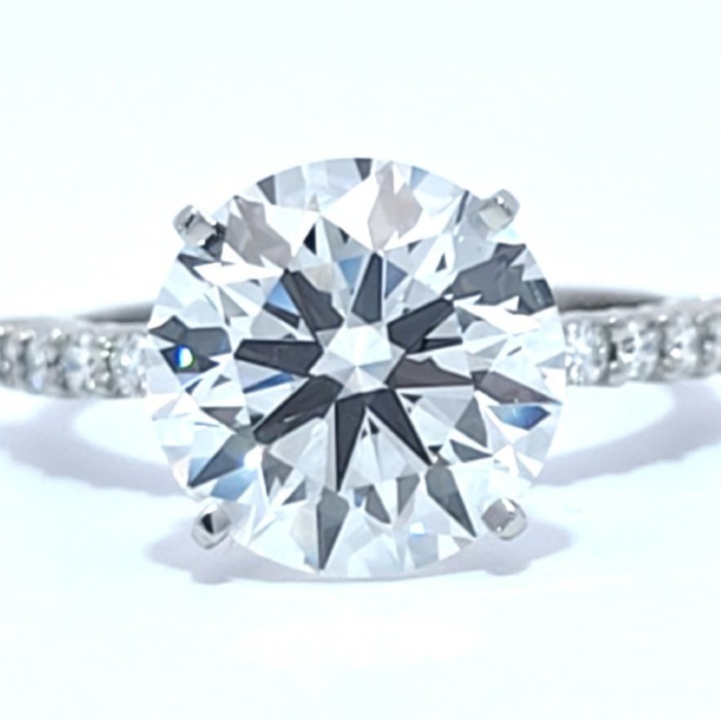 Ring Platinum - 5.02ct. tw. Diamond (Lab-grown) - Diamond