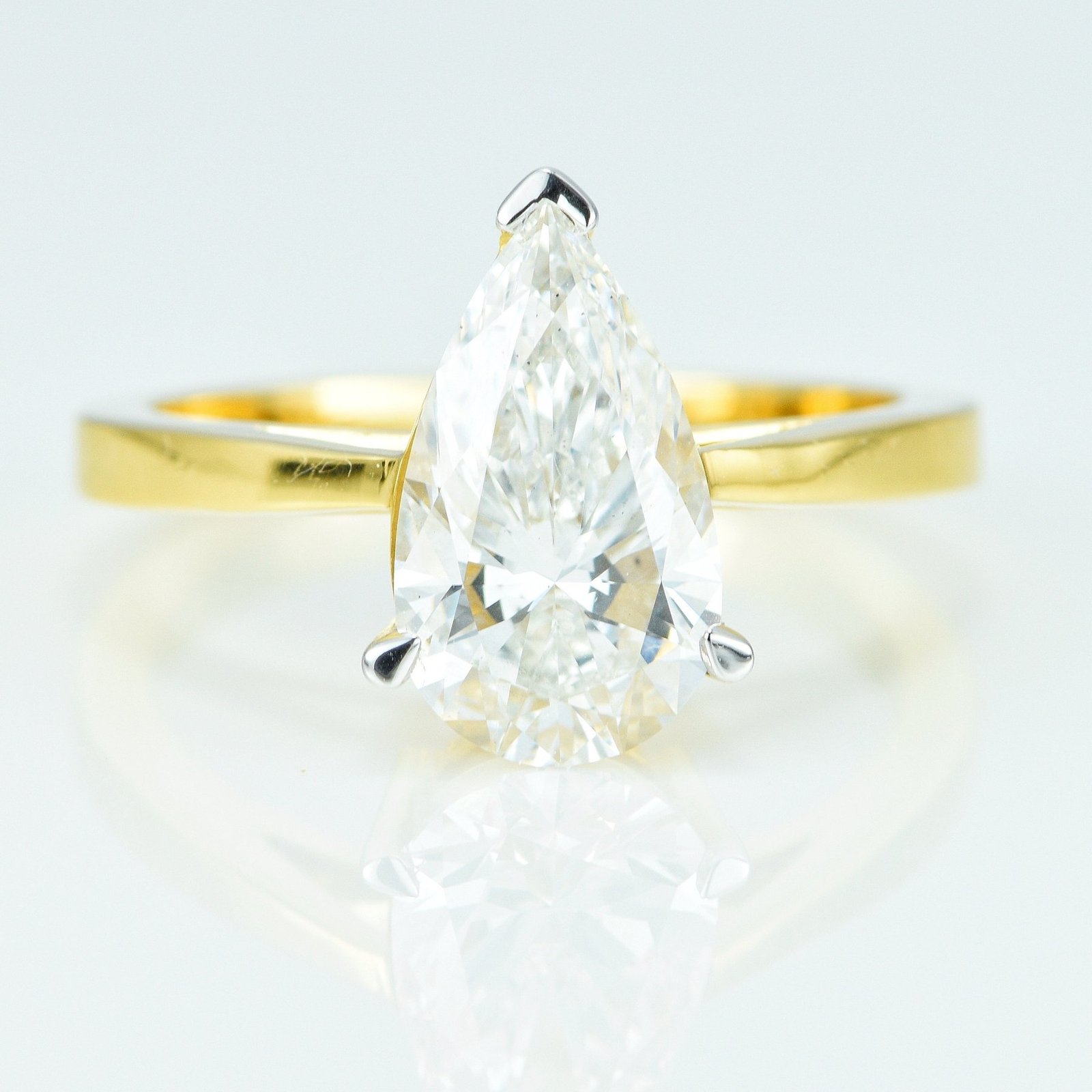 Ring - 14 kt. Yellow gold - 2.19ct. tw. Diamond (Lab-grown) - BRIDAL RING
