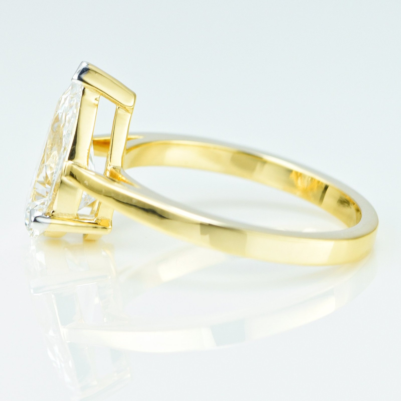 Ring - 14 kt. Yellow gold - 2.19ct. tw. Diamond (Lab-grown) - BRIDAL RING