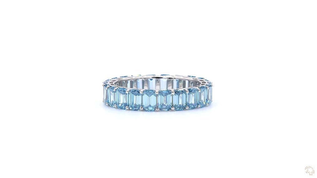 Ring Platinum - 4.36ct. tw. Blue Diamond (Fancy coloured lab-grown diamond)