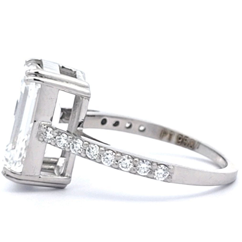 Ring Platinum - 5.30ct. tw. Diamond (Lab-grown) - Diamond - D ( Color Less ) , VS1