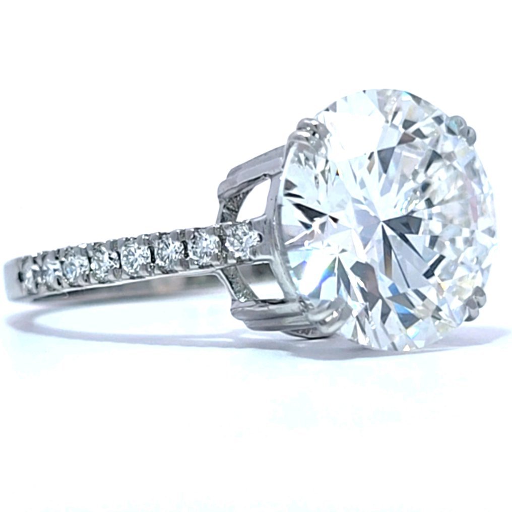 Ring Platinum - 6.29ct. tw. Diamond (Lab-grown) - Diamond - Exceptional Ring
