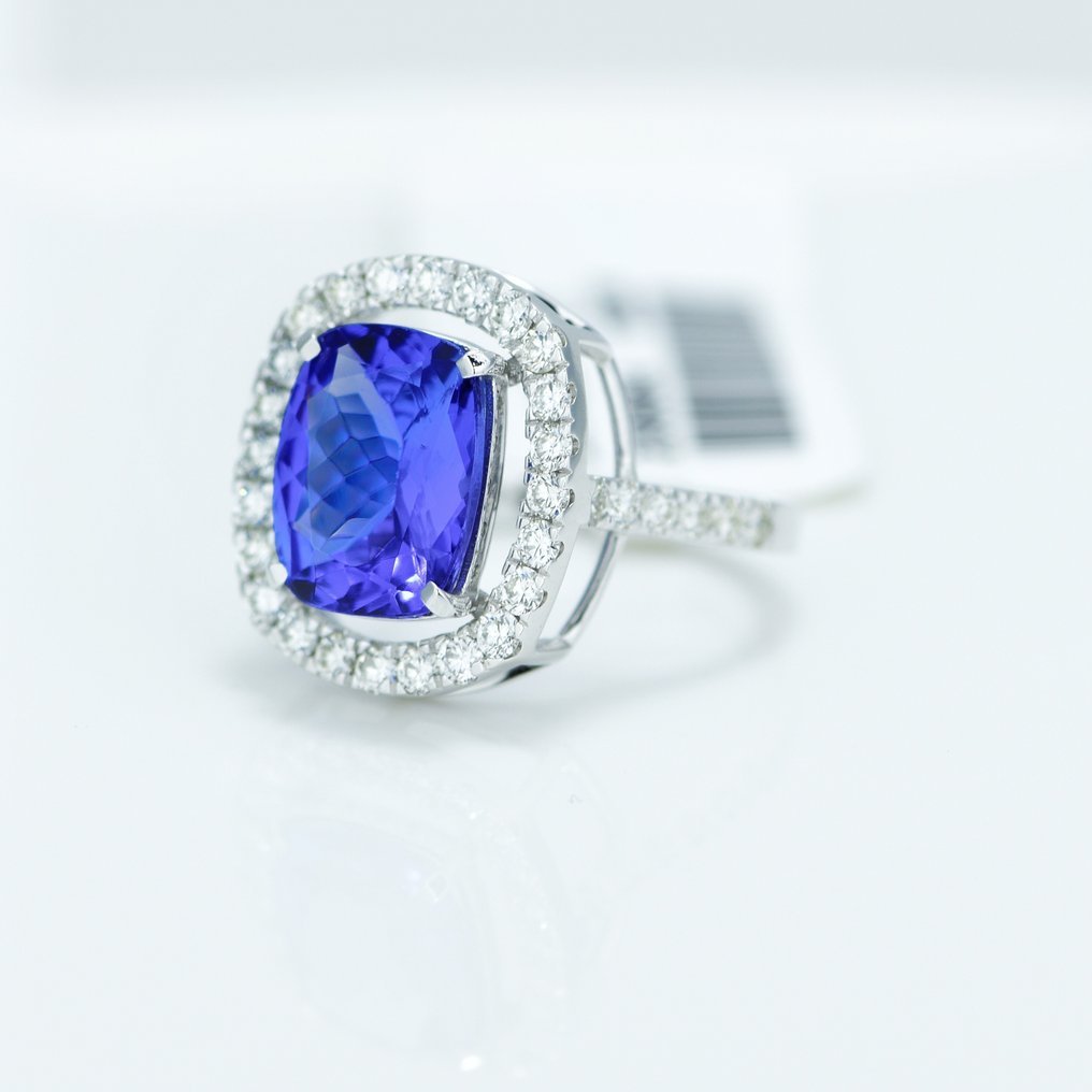 Ring - 14 kt. White gold - 3.38ct. tw. Tanzanite - Diamond - Tanzanite Engagement ring