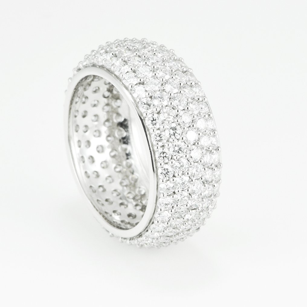 Ring Platinum - 4.52ct. tw. Diamond (Natural) - VVS-Pavé Set-Wedding Ring