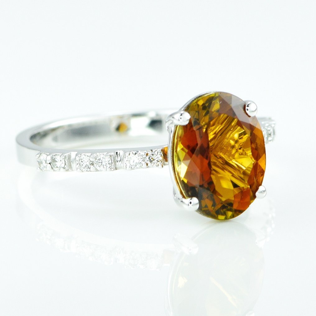 Ring - 14 kt. White gold - 2.09ct. tw. Tourmaline - Diamond