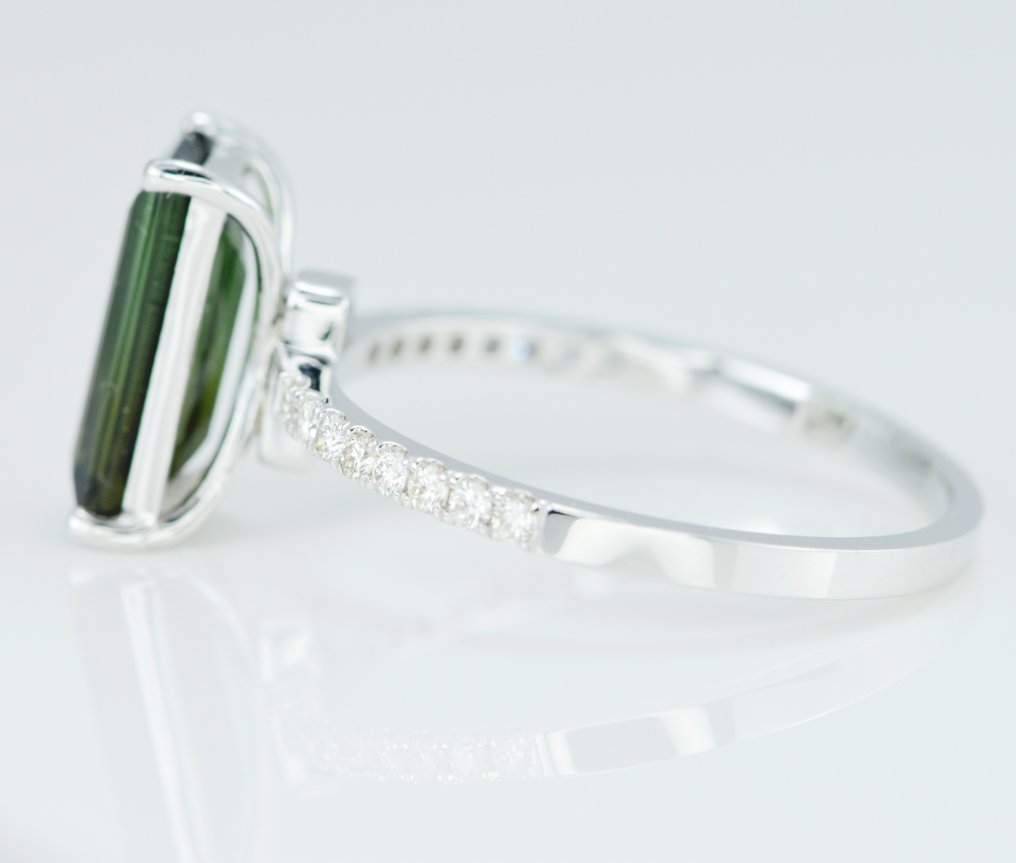 Ring - 14 kt. White gold - 1.96ct. tw. Tourmaline - Diamond