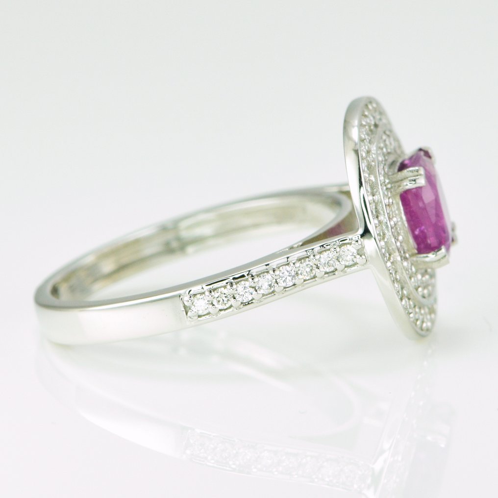 Ring Platinum - 1.47ct. tw. Ruby - Diamond - Double Halo Ruby Ring