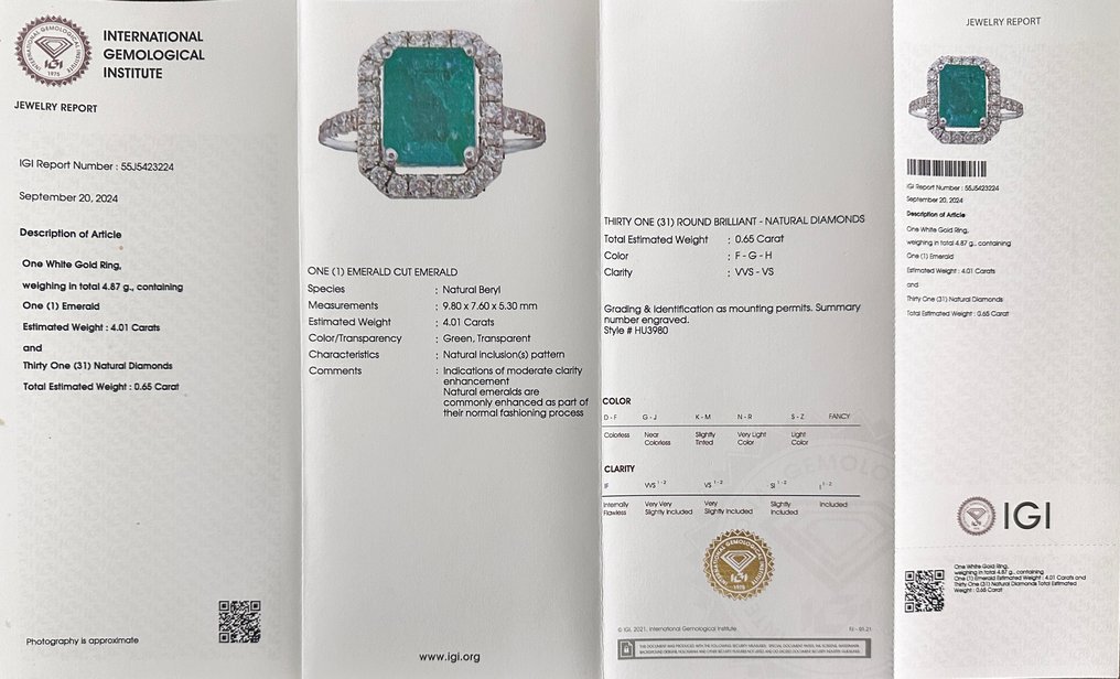 Ring - 14 kt. White gold - 4.66ct. tw. Emerald - Diamond - Halo Engagement Ring