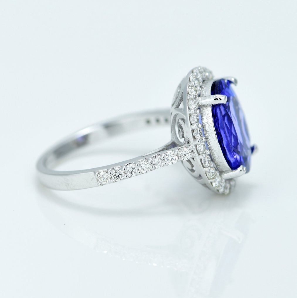 Ring - 14 kt. White gold - 4.32ct. tw. Tanzanite - Diamond - Anniversary Gift for her