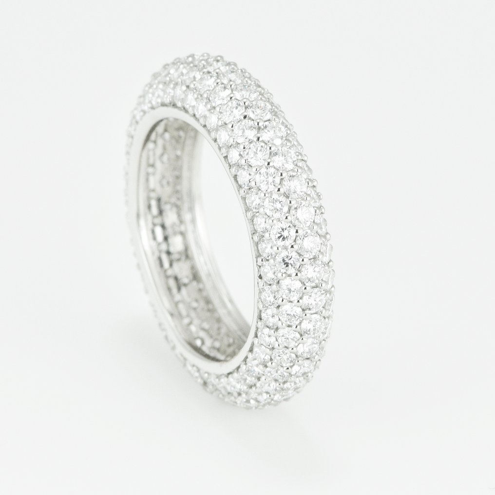 Ring Platinum - 3.51ct. tw. Diamond (Natural) - VVS-Pavé Set-Wedding Ring