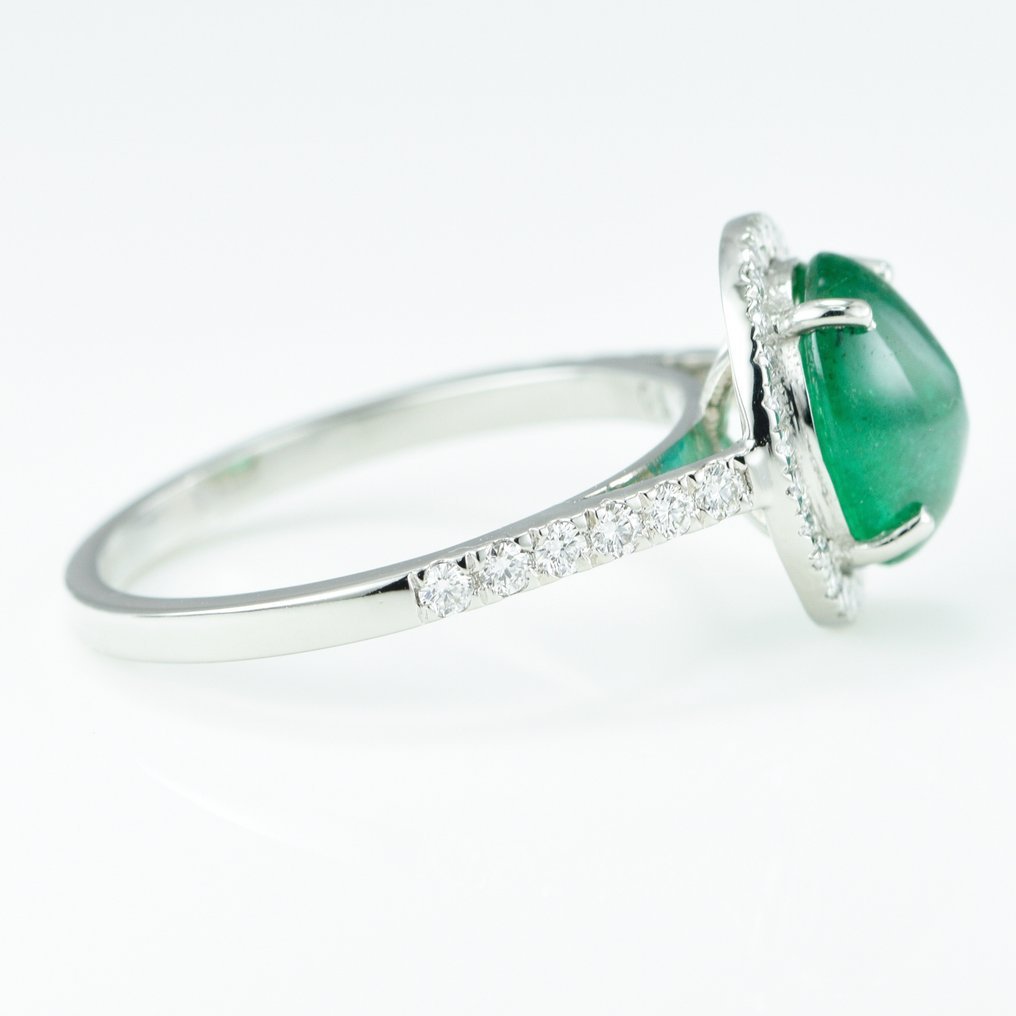 Ring Platinum - 2.20ct. tw. Emerald - Diamond - Wedding Ring