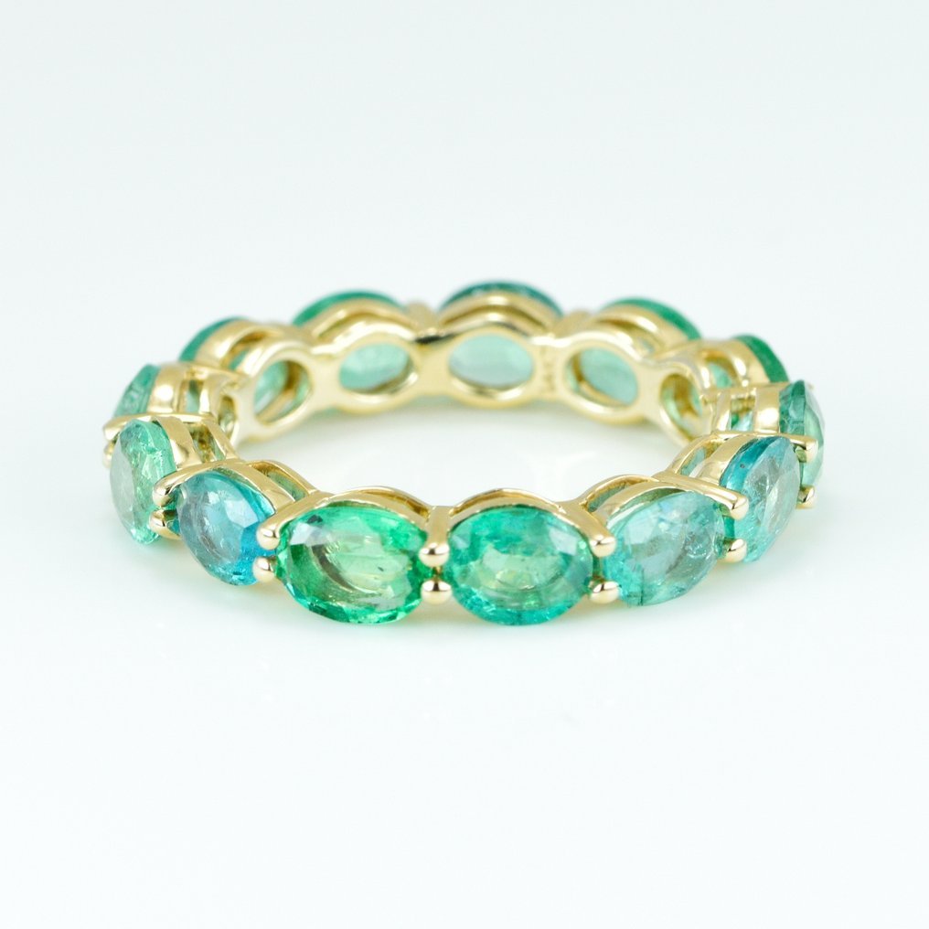 Ring - 14 kt. Yellow gold - 4.42ct. tw. Emerald - Intense Green Emeralds