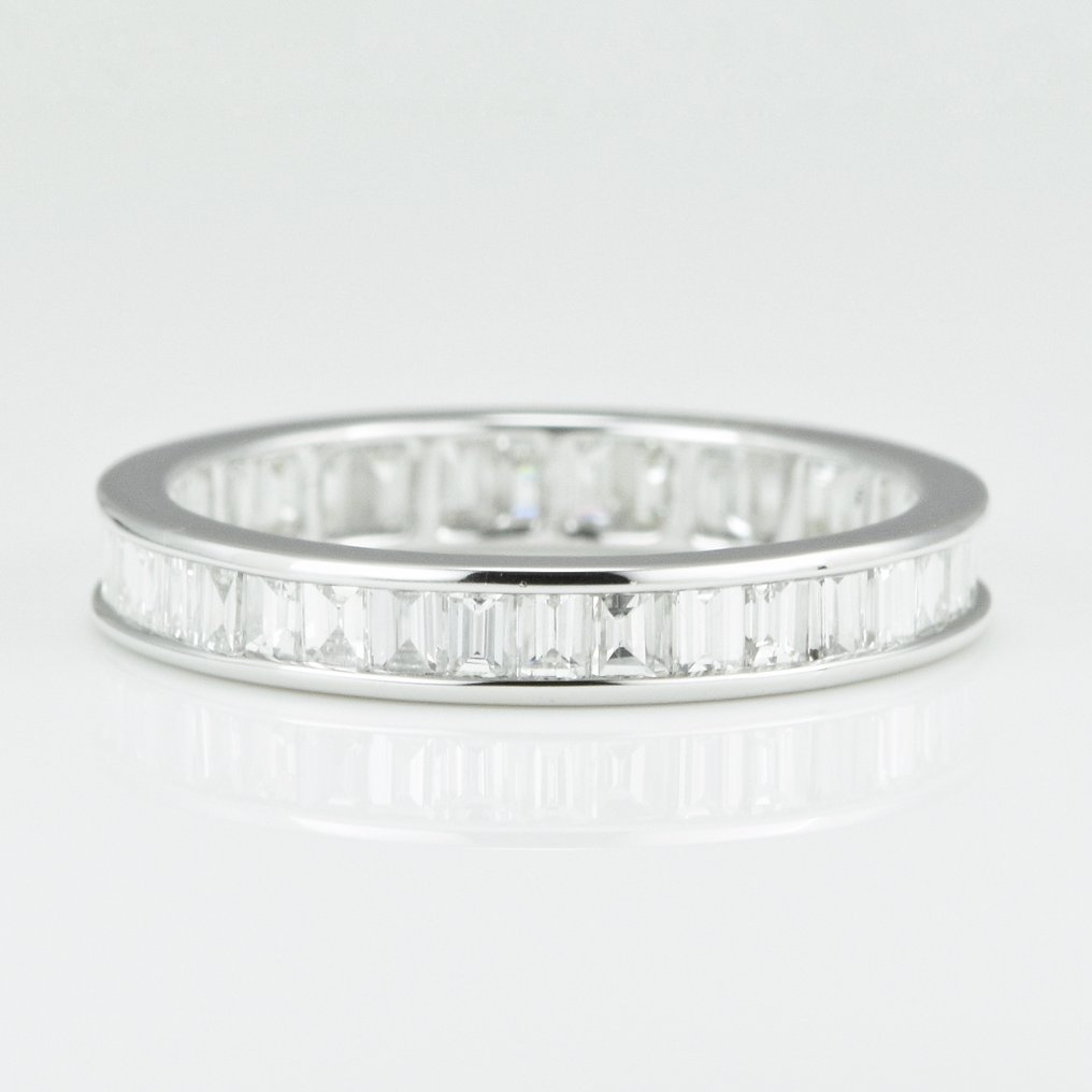 Ring Platinum - 1.63ct. tw. Diamond (Natural) - E/F - VVS Wedding Ring