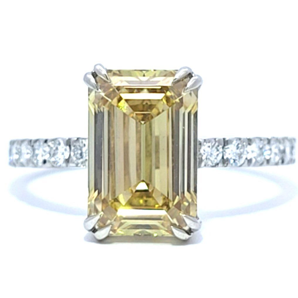 Ring Platinum - 3.71ct. tw. Yellow Diamond (Fancy coloured lab-grown diamond) - Diamond