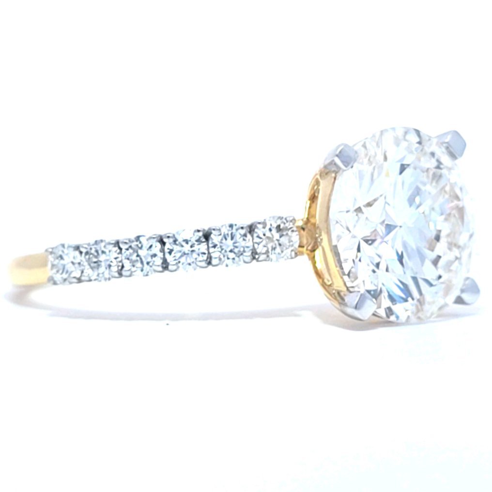 Ring - 14 kt. Yellow gold - 3.40ct. tw. Diamond (Lab-grown) - Diamond - E VS1
