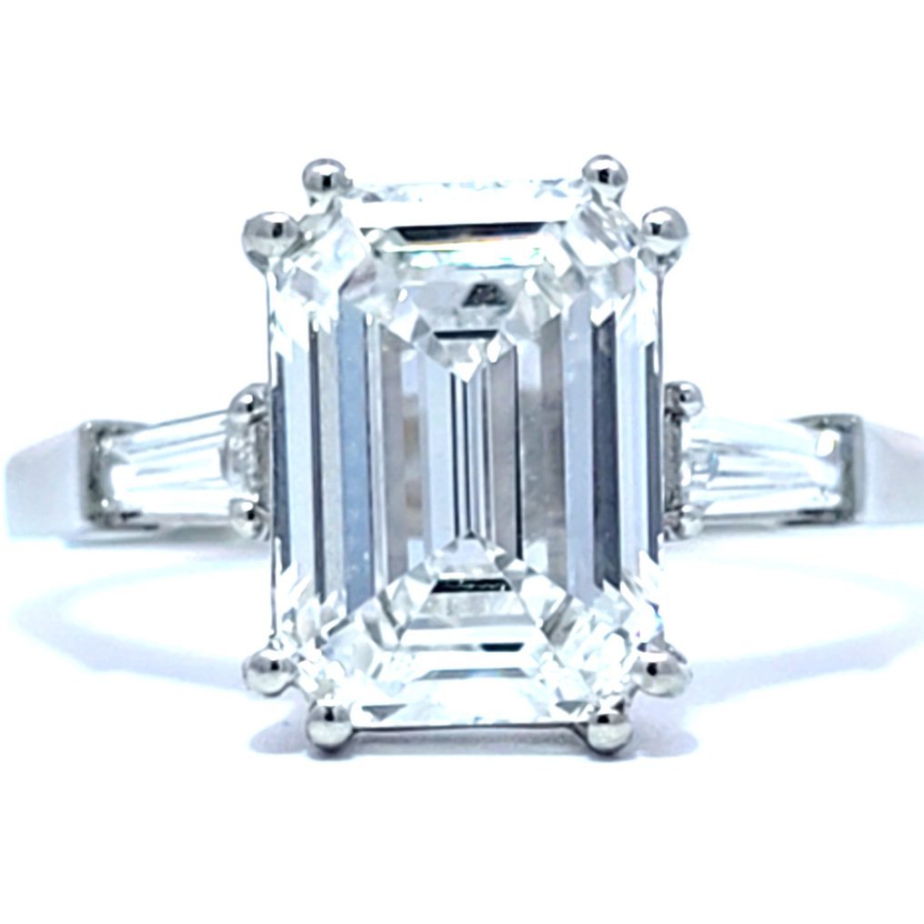 Ring Platinum - 3.28ct. tw. Diamond (Lab-grown) - Diamond - E,VS1