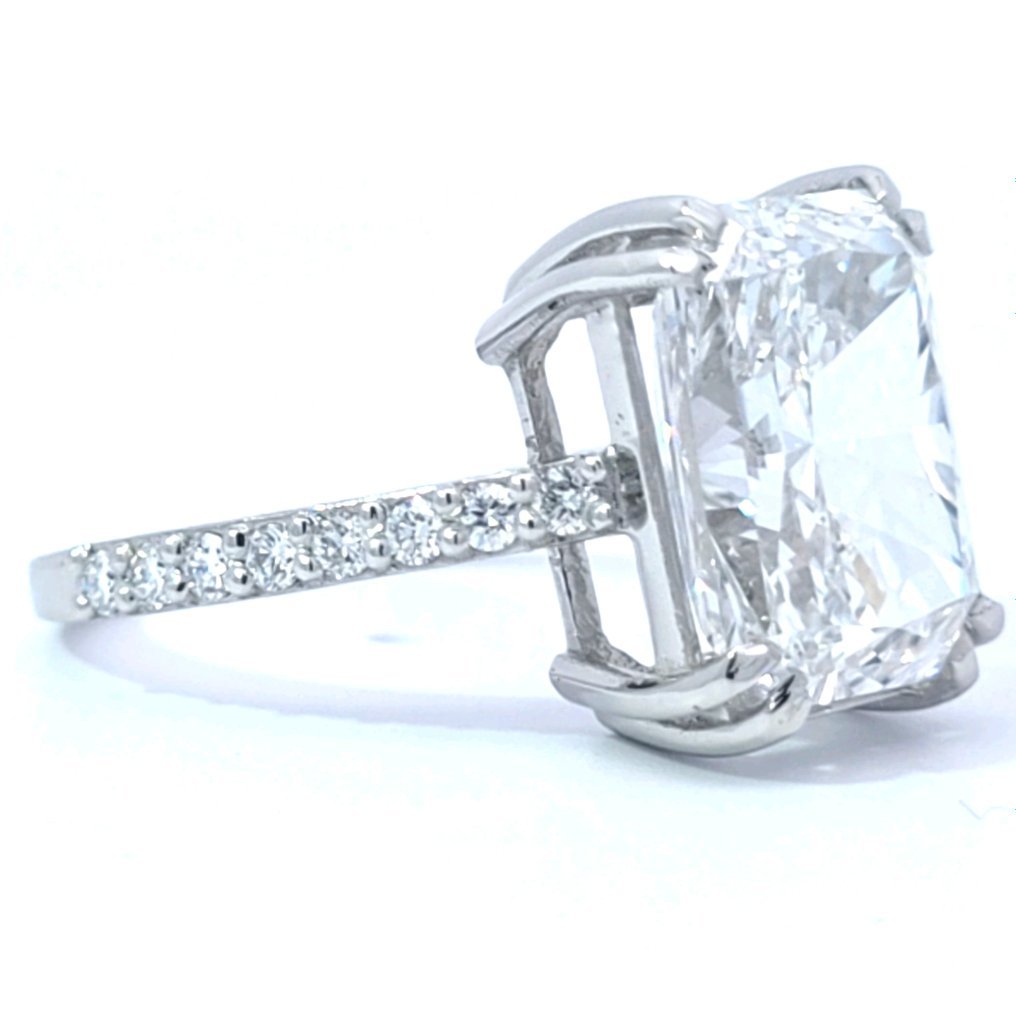 Ring Platinum - 5.25ct. tw. Diamond (Lab-grown) - Diamond - E,VS1 IGI Certified