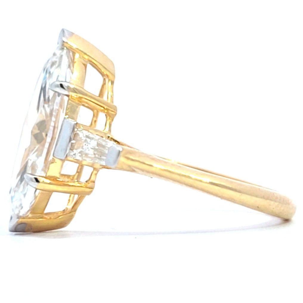 Ring - 14 kt. Yellow gold - 4.35ct. tw. Diamond (Lab-grown) - Diamond - E,VS1