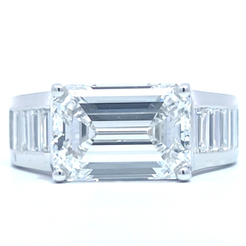 Ring Platinum - 5.31ct. tw. Diamond (Lab-grown) - Diamond - Engagement Ring