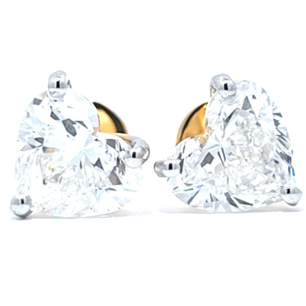 Earrings - 18 kt. Yellow gold - 4.45ct. tw. Diamond (Lab-grown) - D VS1