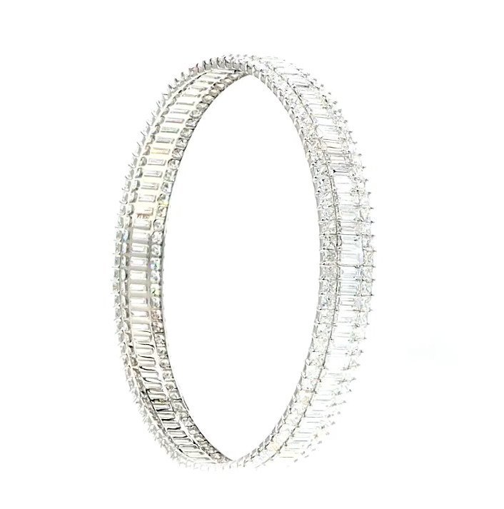 Bangle Platinum - 18.36ct. tw. Diamond (Lab-grown)