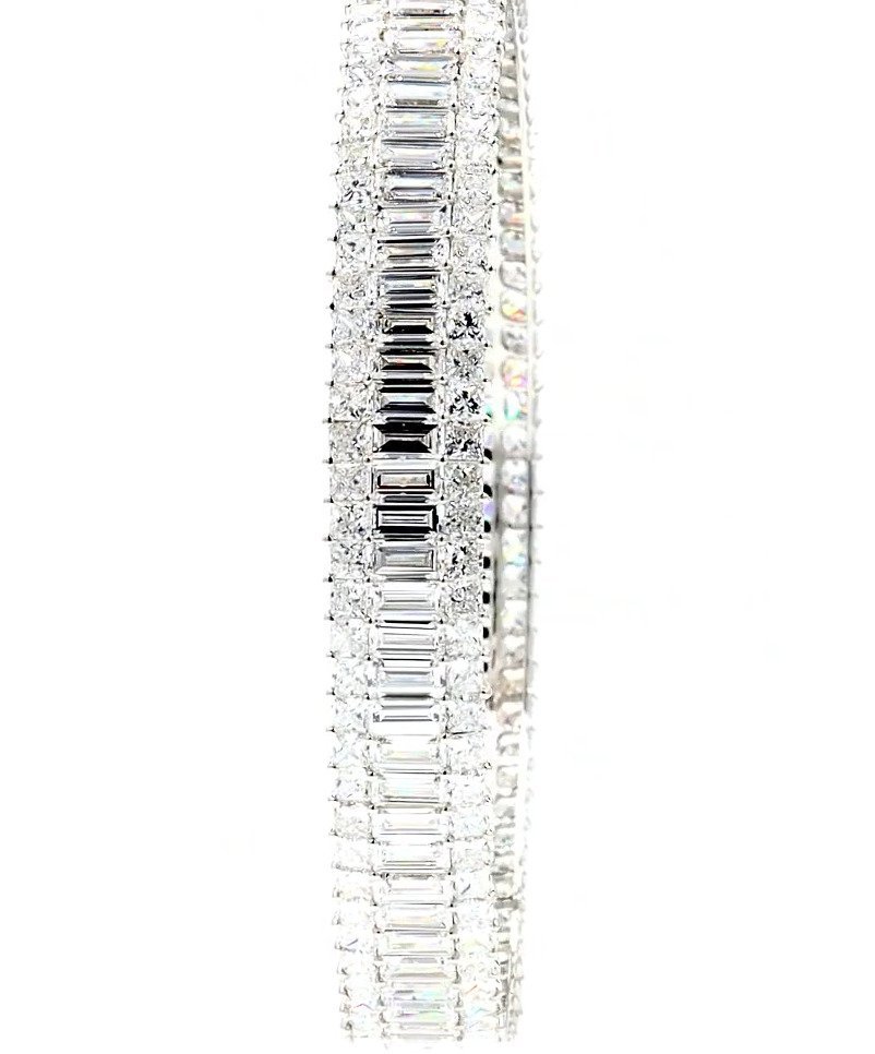Bangle Platinum - 18.36ct. tw. Diamond (Lab-grown)