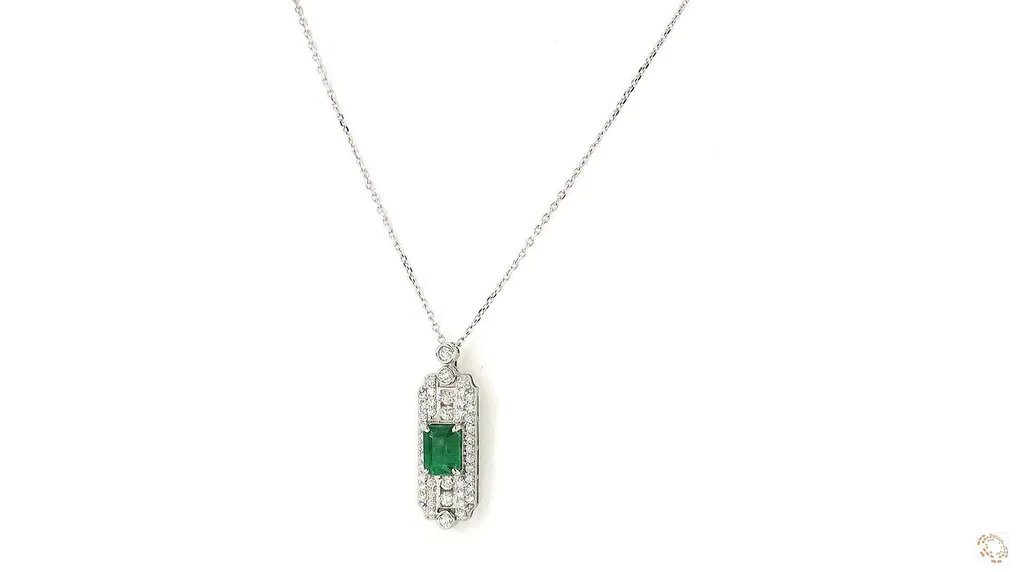 Necklace with pendant Platinum - 3.55ct. tw. Emerald - Diamond - EMERALD -DIAOND NECKLACE
