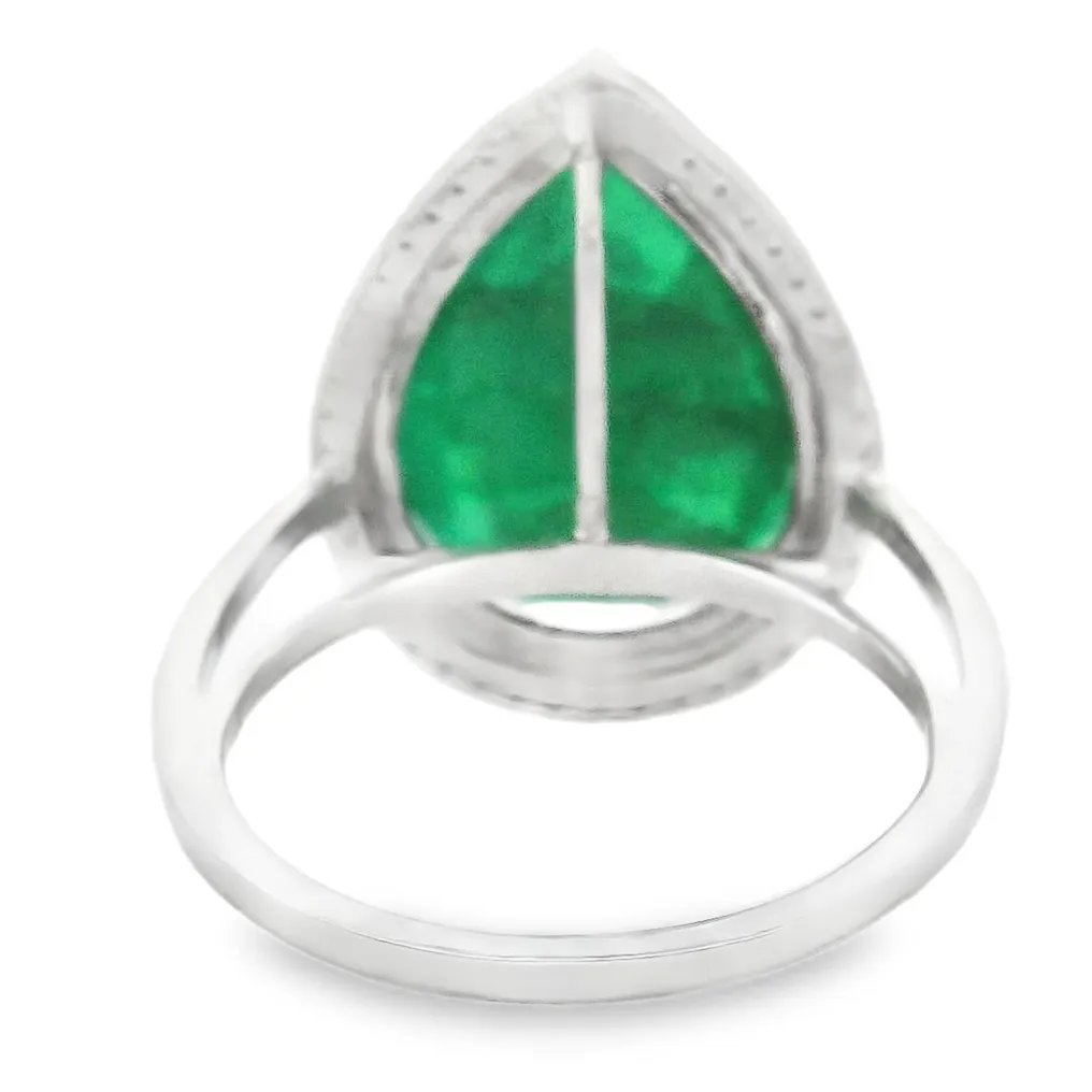 Ring Platinum - 10.46ct. tw. Emerald - Diamond - Deep Green Transparent Em