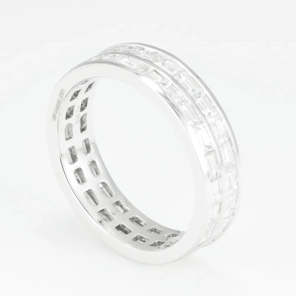 Ring Platinum - 2.31ct. tw. Diamond (Natural) - VVS - Channel Set - Ring