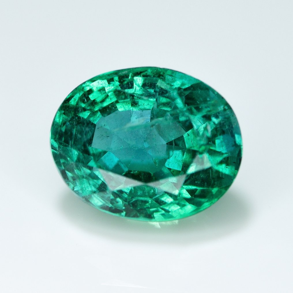 7.78 ct Natural Emerald Zambia No heat IGI certified-Shri Hari Gems&amp; Jewels