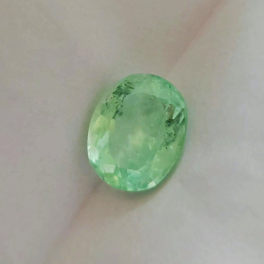 Columbia Emerald 13.3 Carat - Exquisite Green Gemstone | Rare &amp; Precious