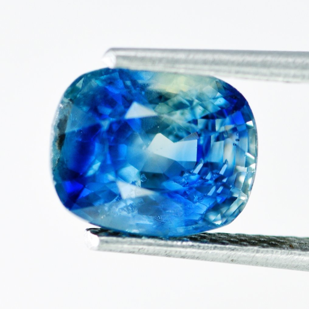 3.04 ct IGI Certified Blue Sapphire No Heat Sri Lanka
