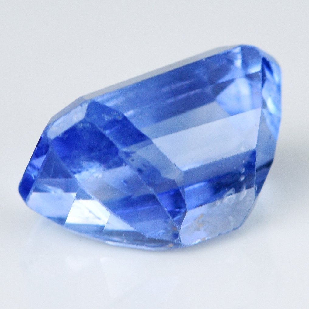 4.43 ct Blue Sapphire -Sri Lanka no heat IGI certified-Shri Hari Gems &amp;Jewels 