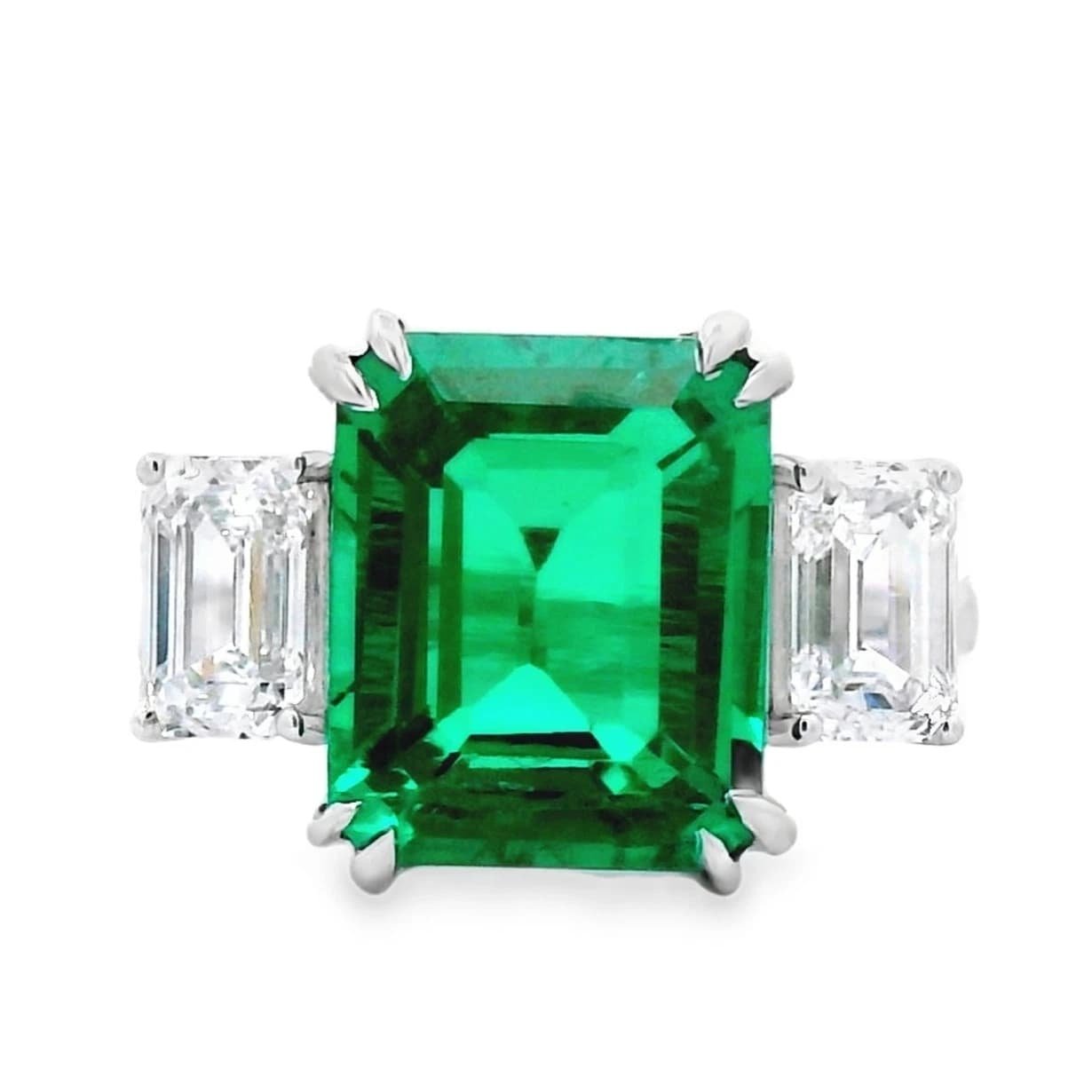 IGI Certified 5.22 ct tw. lab-grown Emerald-Diamond Ring 14k white gold